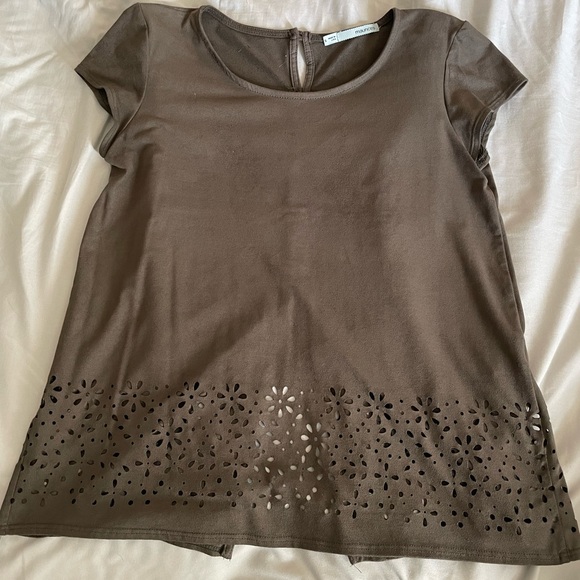 Maurice’s - Olive Green Eyelet Detail Shirt - Picture 1 of 7